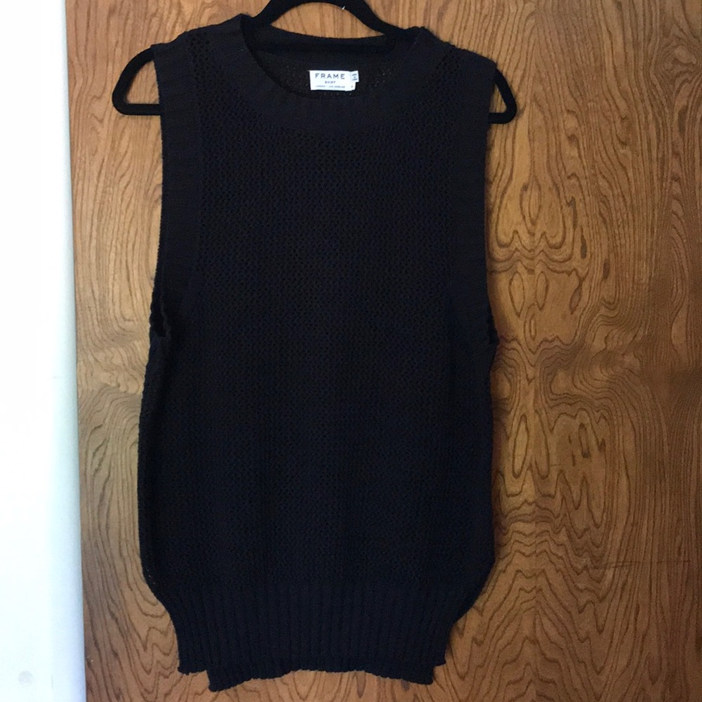 Frame Denim crew neck sweater vest size medium